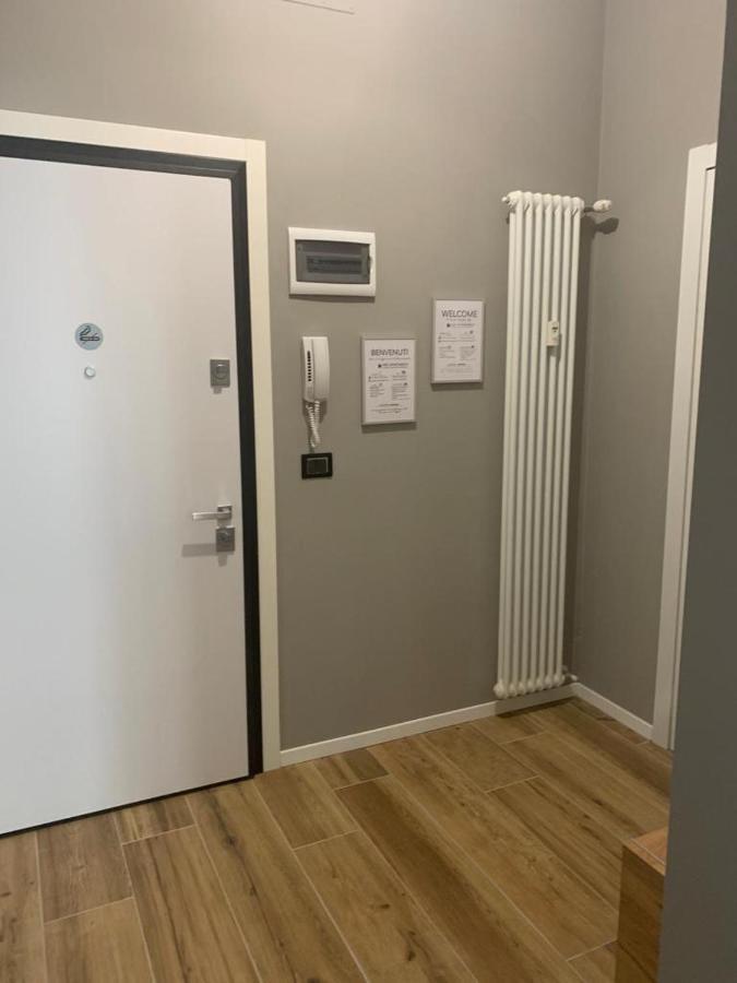 Nibu Appartamenti - Appartamento Centrale Comodo A Tutto, Anche A Villa Chiara Casalecchio Di Reno Kültér fotó